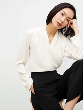 M.M. LAFLEUR Antionette Top Soft Wave size Small